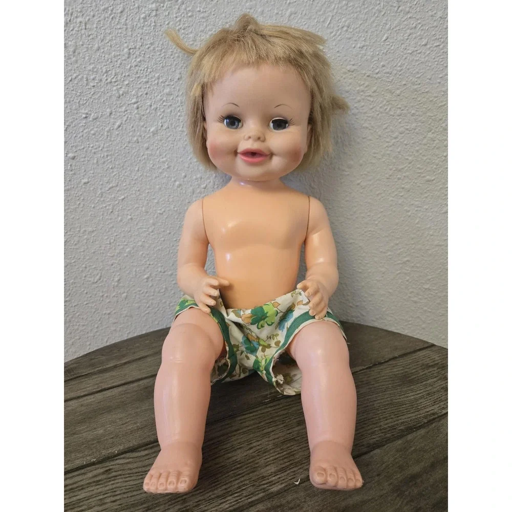 Vintage 1968 Deluxe Topper Toys Baby Party Doll 18